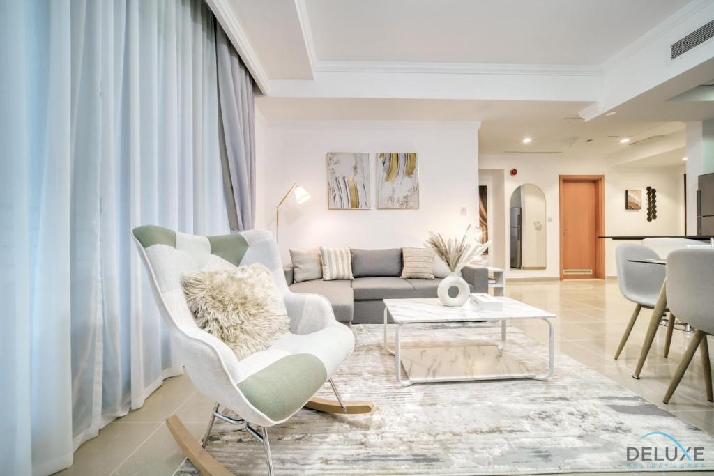 هتل اکسپشنال 1 بی آر ات مارینا کرون تاور دبی مارینا بای دلاکس هالیدی هومز - Exceptional 1BR at Marina Crown Tower Dubai Marina by Deluxe Holiday Homes