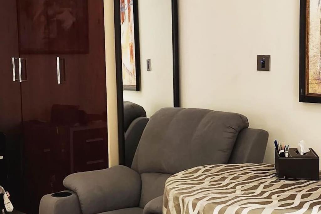 هتل بیچ اند پول ساید اویت یو چیل اند رلاکس گت اوی - beach and poolside await you chill and relax getaway