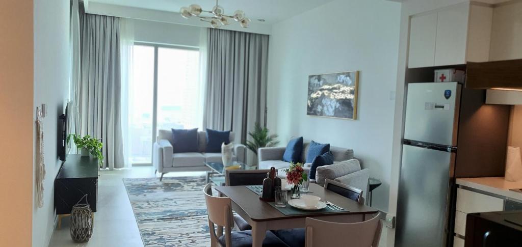 هتل سویزونا پریمیوم 2 بی اچ کی، برج خلیفه ویو، داون تاون دبی - SVIZONA Premium 2BHK, Burj Khalifa View, Downtown Dubai