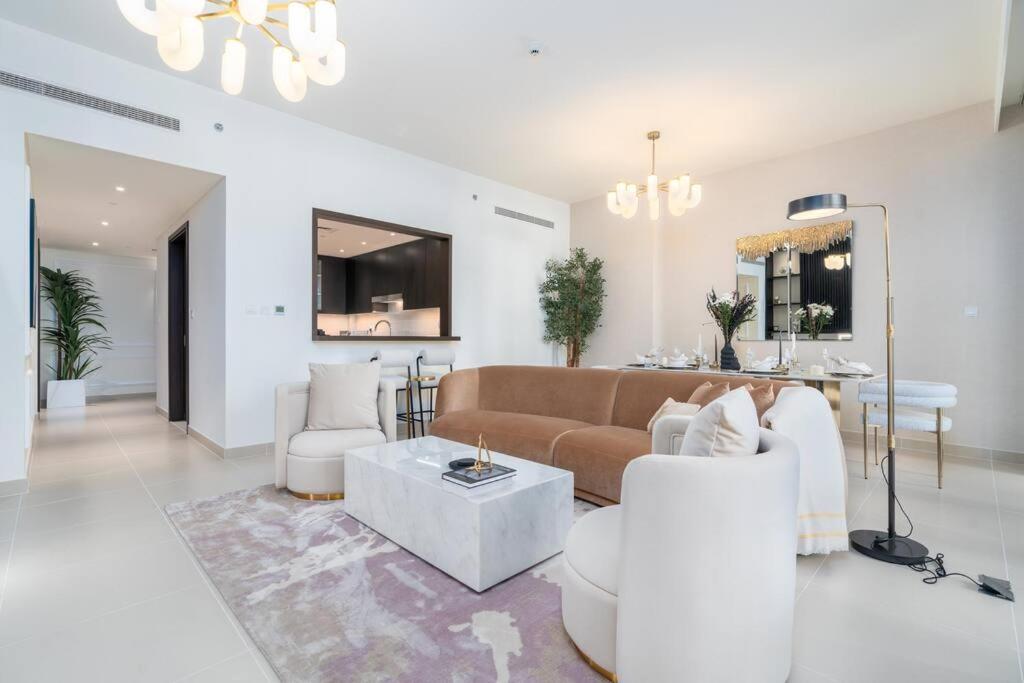 هتل آن اف اچ اچ-داونتاون- گورجس، الترا لاکچوریس 3 بی آر اند مید - ON OFF HH-Downtown- Gorgeous, ultra luxurious 3BR &MAID