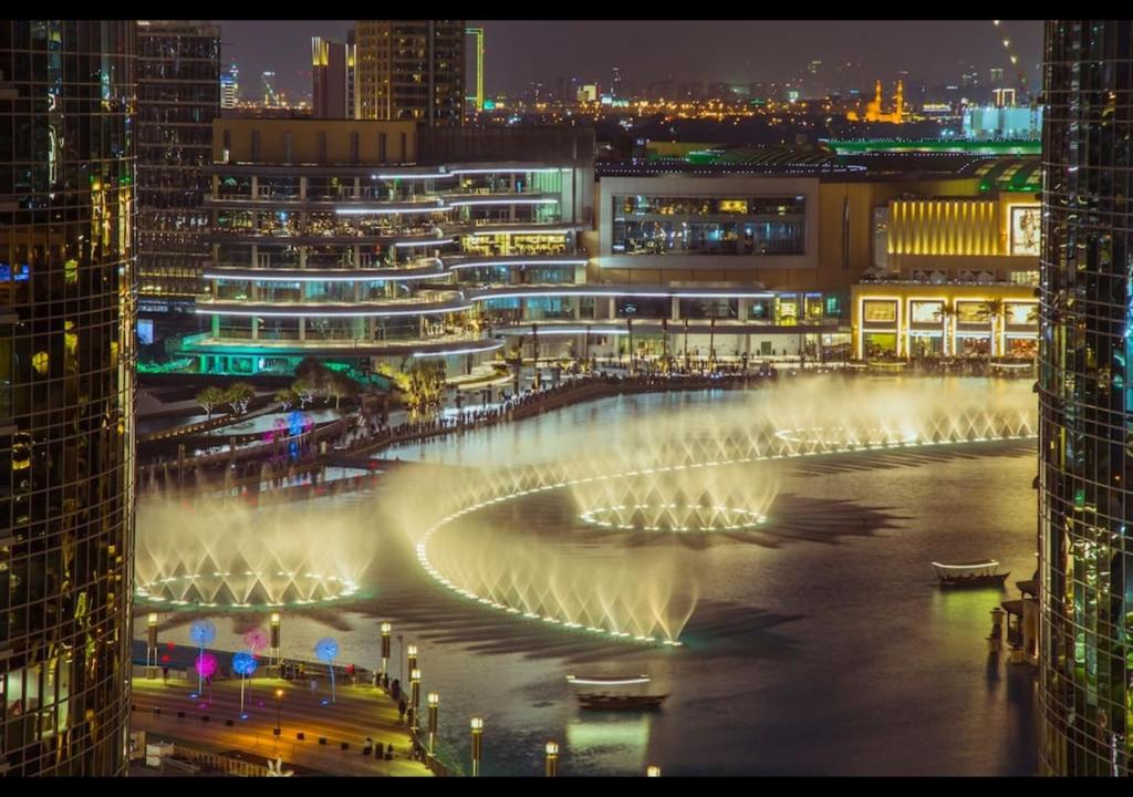 هتل لاکْس 2B آپارتمان در د هارت آف داون تاون - فونتین ویو - 29 بولوارd بای ایمار - Lux 2B Apartment in The Heart of Downtown - Fountain view - 29 Boulevard by Emaar