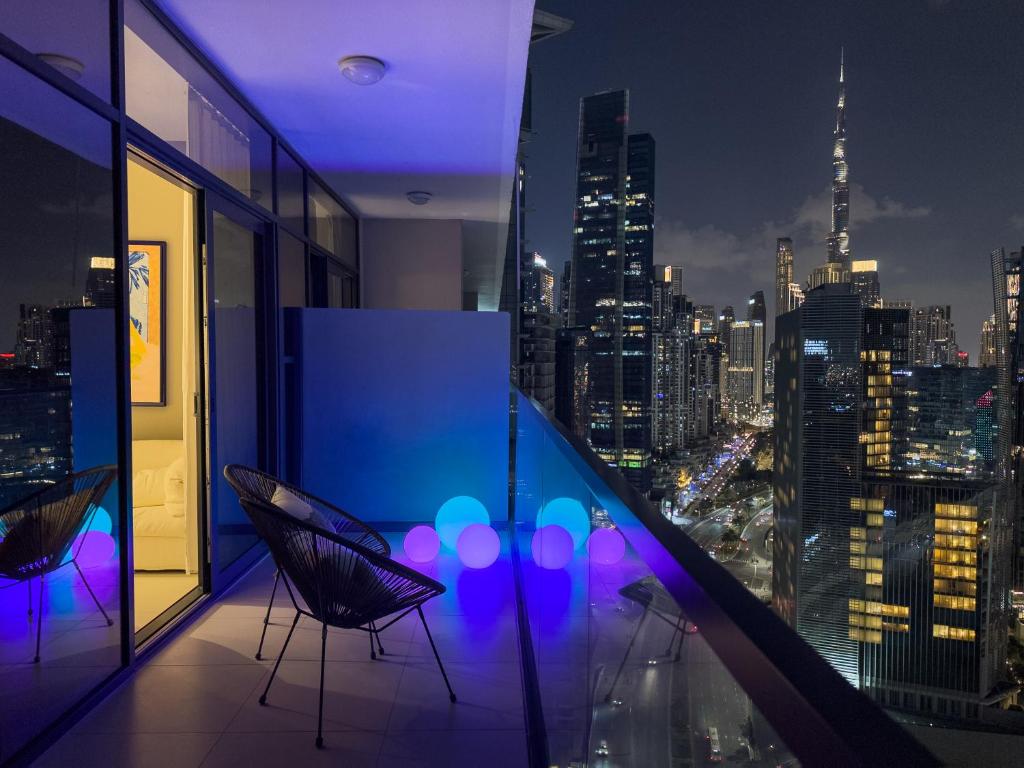 هتل دی زاین شده برج خلیفه ویو 1BR - Designed Burj Khalifa View 1BR