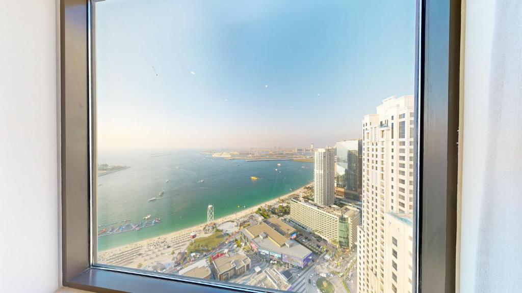 هتل پنت هاوس ویت پرایوت پول اند مید سرویس - Penthouse with private pool and maid service