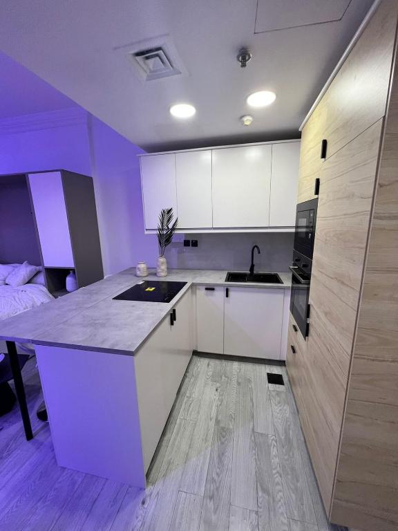 هتل استودیو این دبی مارینا - Studio in Dubai Marina