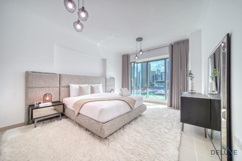 هتل اگلنت 2 بی آر ات بواپور الی دبی مارینا بای دلاکس هالیدِی هومز - Elegant 2BR at Beauport XI Dubai Marina by Deluxe Holiday Homes