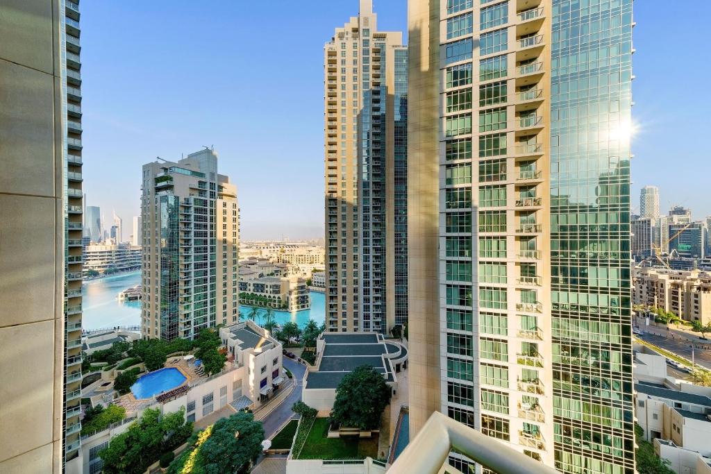 هتل استایلیش 2BR این داون تاون دبی - واک 2 دبی اپرا - Stylish 2BR in Downtown Dubai - Walk 2 Dubai Opera
