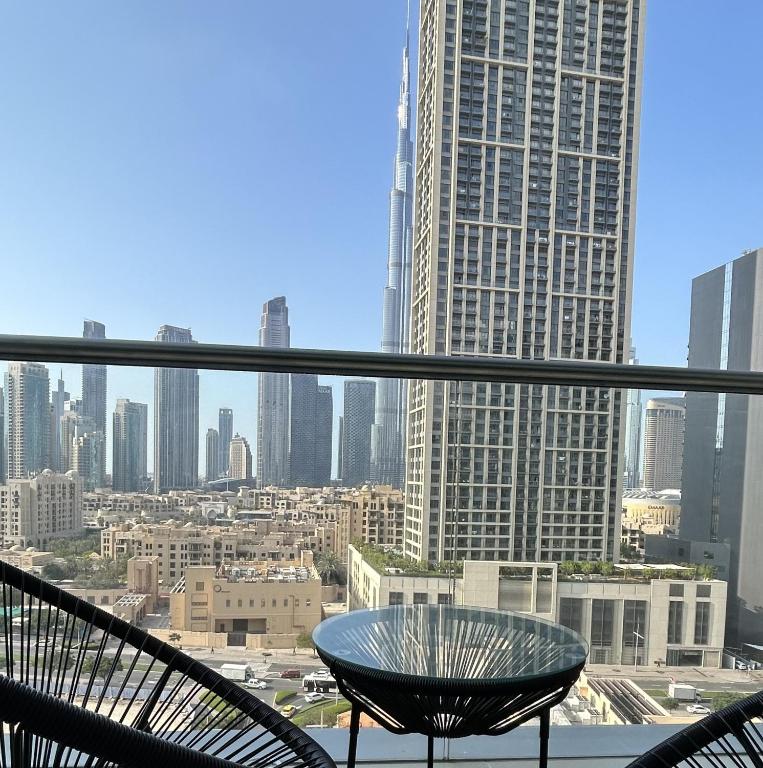 هتل سیتی سنتر ویز برج ویو! - City center with Burj View!