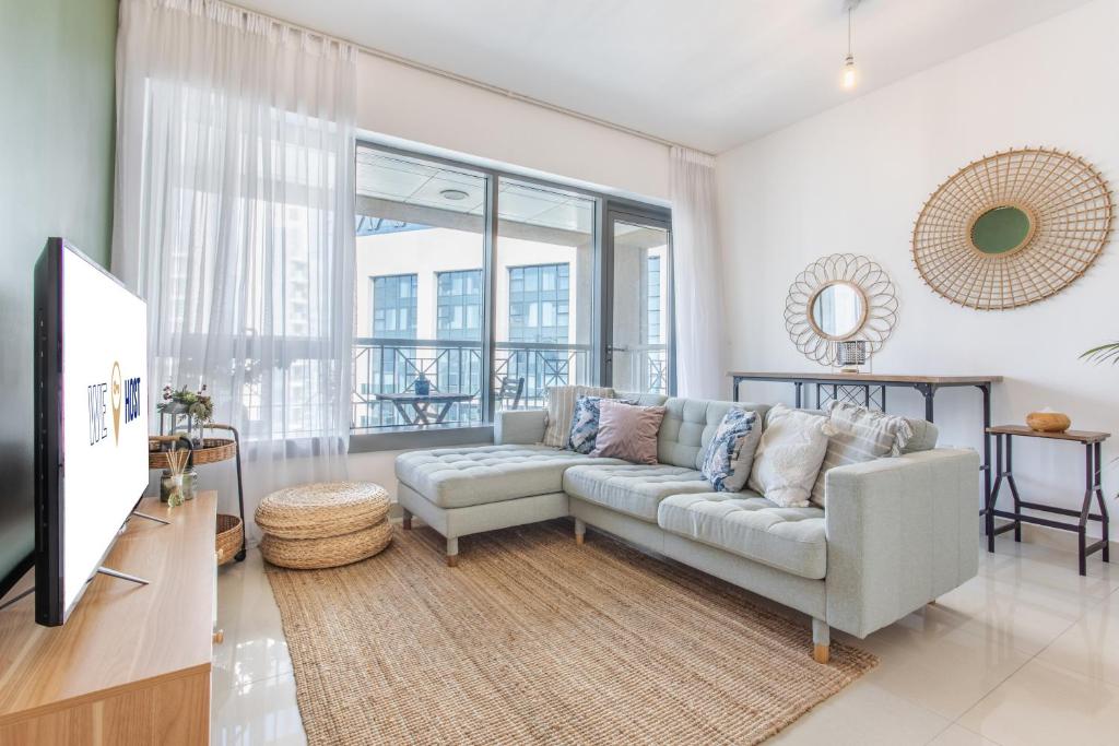 هتل وی هاست - مودرن وان بی آر کلوز تو برج خلیفه اند دبی مال - WeHost - Modern 1BR Close to Burj Khalifa and Dubai Mall
