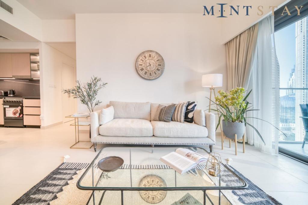 Burj Crown , Downtown Dubai - Mint Stay