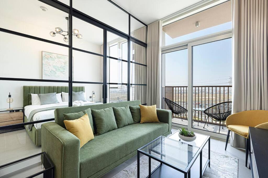 هتل استایلش آپارتمان این دبی هیلس ویت برج ویو - Stylish Apartment in Dubai Hills with Burj View