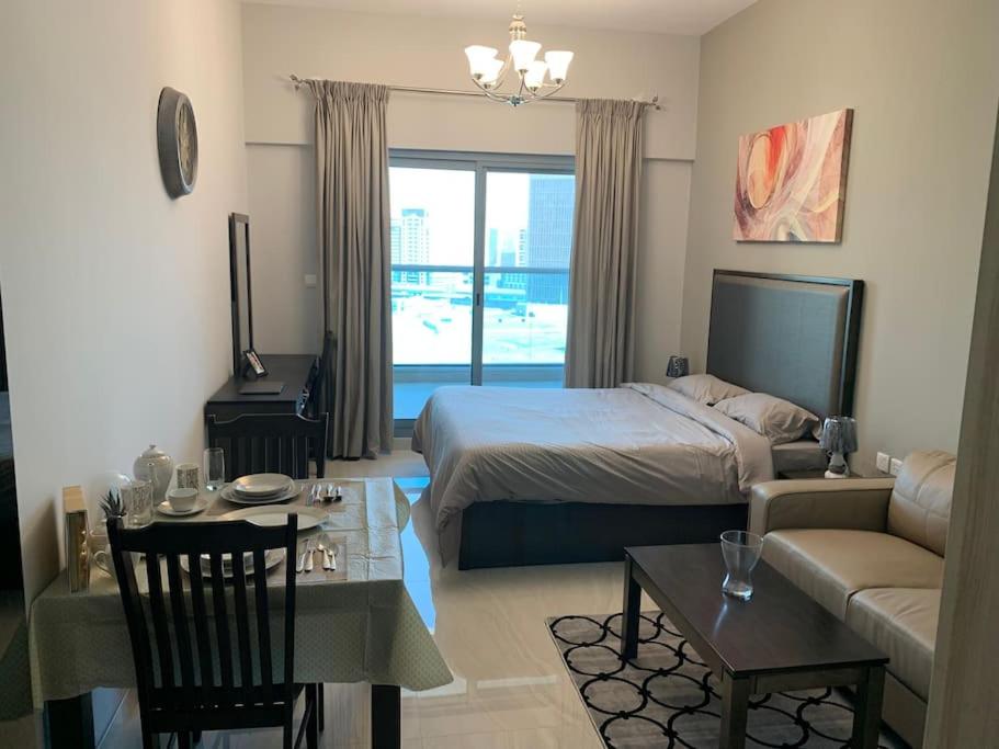 هتل کاکونینگ این بیزنس بی برج خلیفه کانال ویو - coconing in business Bay Burj Khalifa canal view