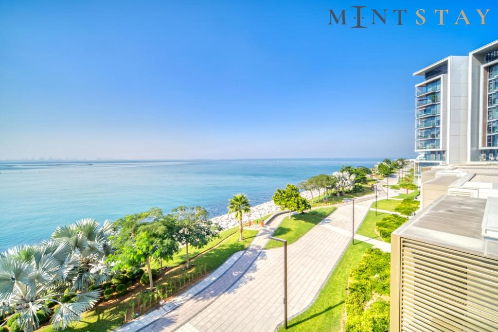 Bluewaters Residences 5, Bluewaters Island - Mint Stay