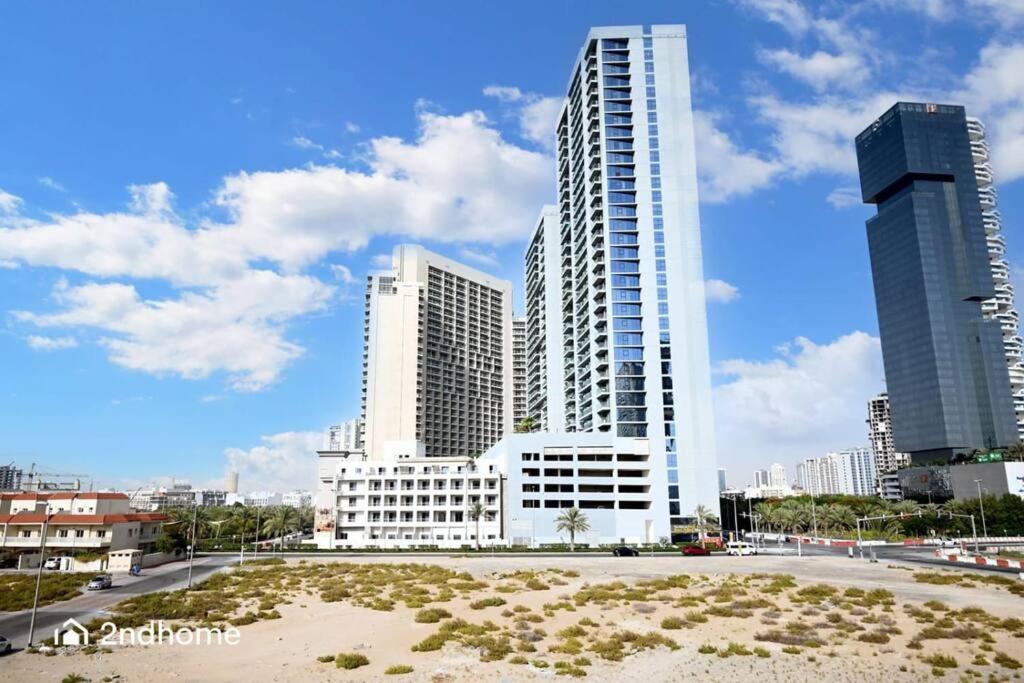 هتل لاویشلی فرنیشد استودیو ویت آل یور نیدز - Lavishly Furnished Studio with All Your Needs