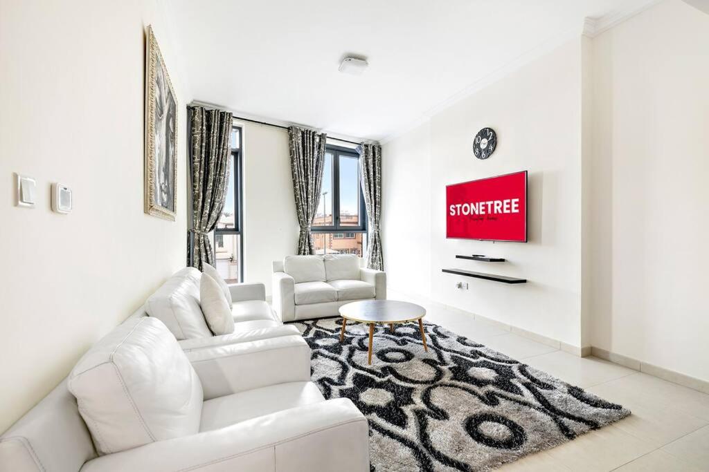 هتل استون تری - فرنیشد 1 بی آر این پیسفول لوکیشن - StoneTree - Furnished 1BR in Peaceful Location