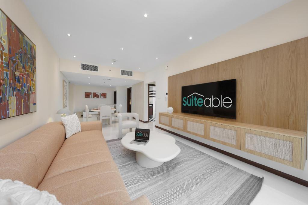 هتل دیسکاور انمتچد کامفرت این دنتاون دبی - Discover unmatched Comfort in Downtown Dubai