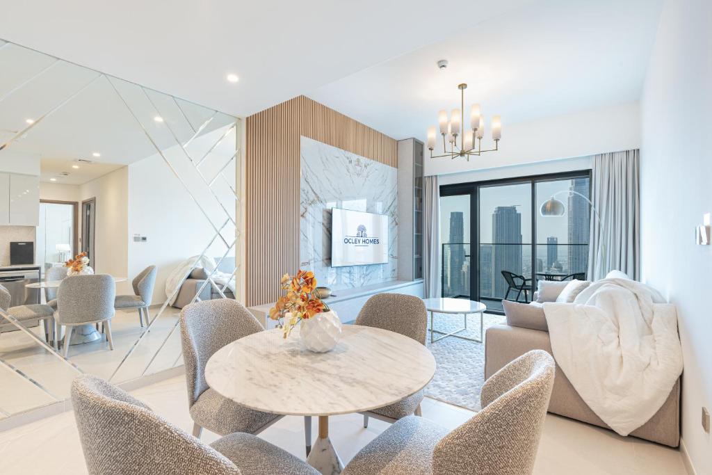 هتل لاکچری هوم آن د ففتم فلور ویت فول برج ویو - Luxury Home on the 50th Floor with Full Burj View