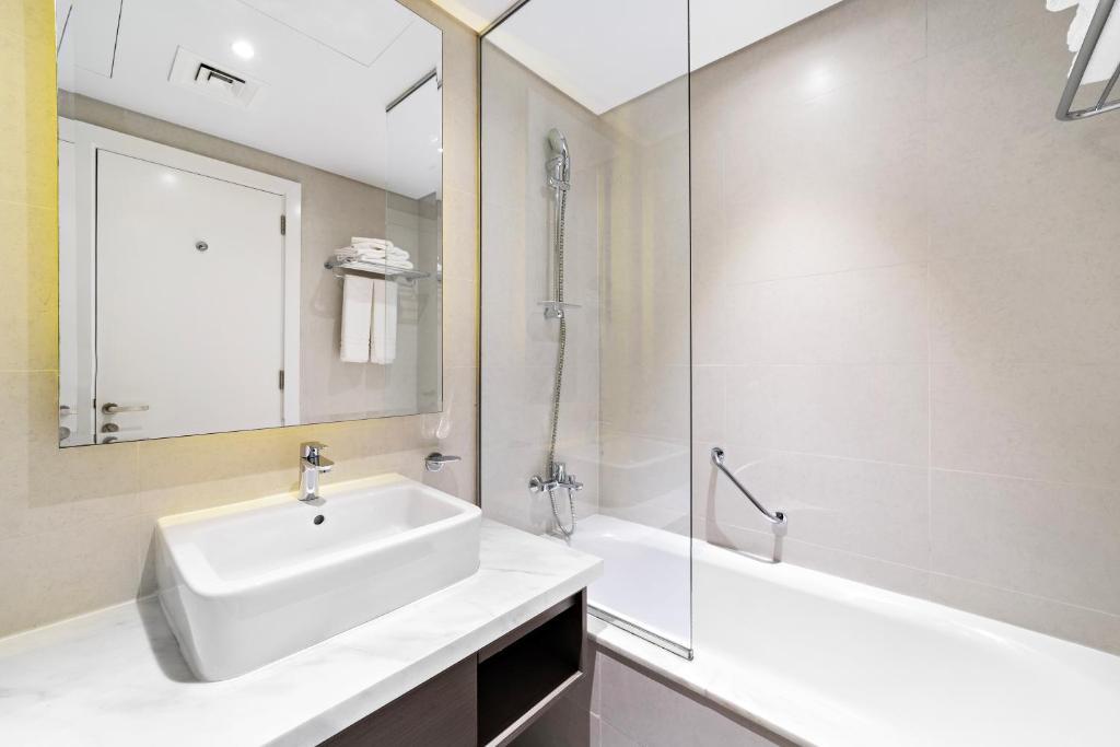 ALiving Deluxe Studio Damac Maison Prive Business Bay-1304