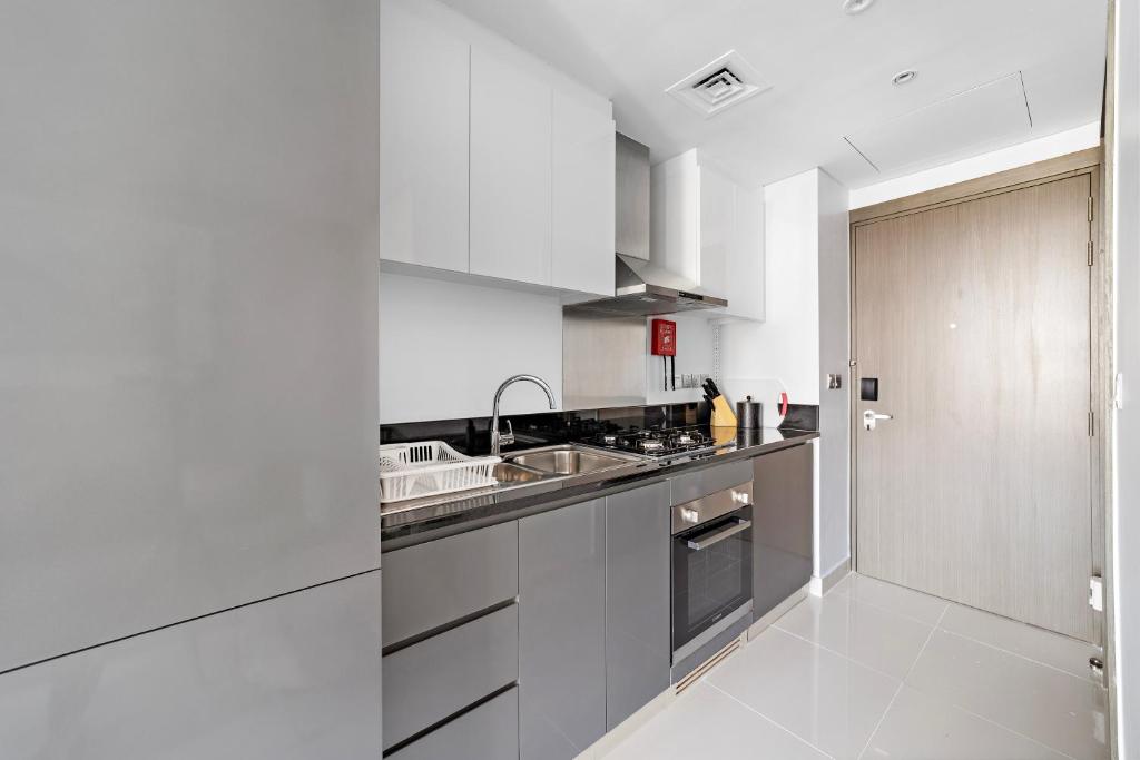 ALiving Deluxe Studio Damac Maison Prive Business Bay-1304