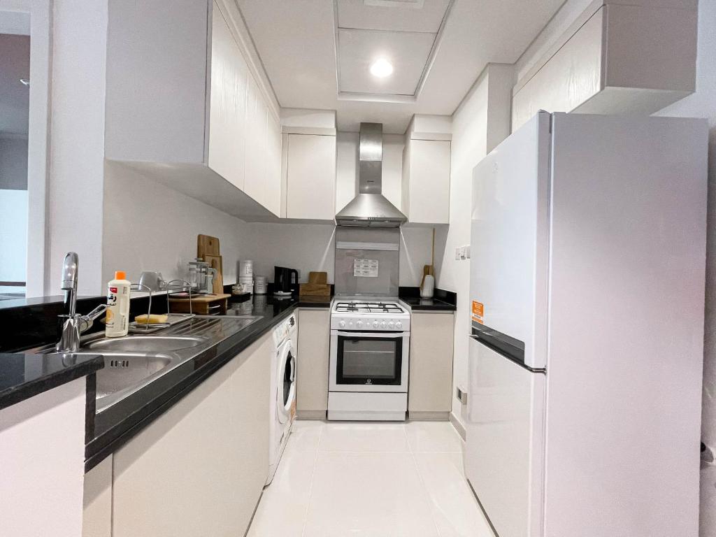 Stunning one bedroom-Apartment in Carson B