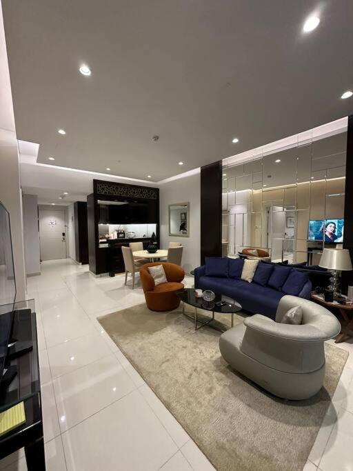 هتل لاکْس 1 مورد خواب در داون تاون - LUX 1 bedroom in Downtown