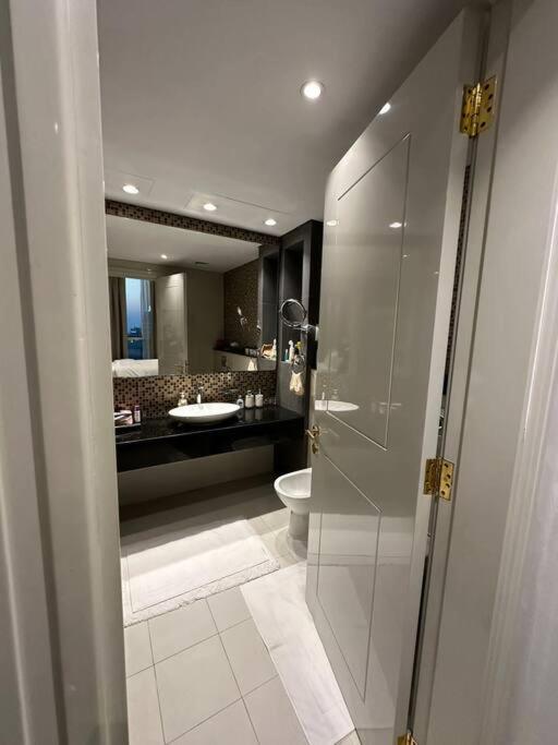 LUX 1 bedroom in Downtown