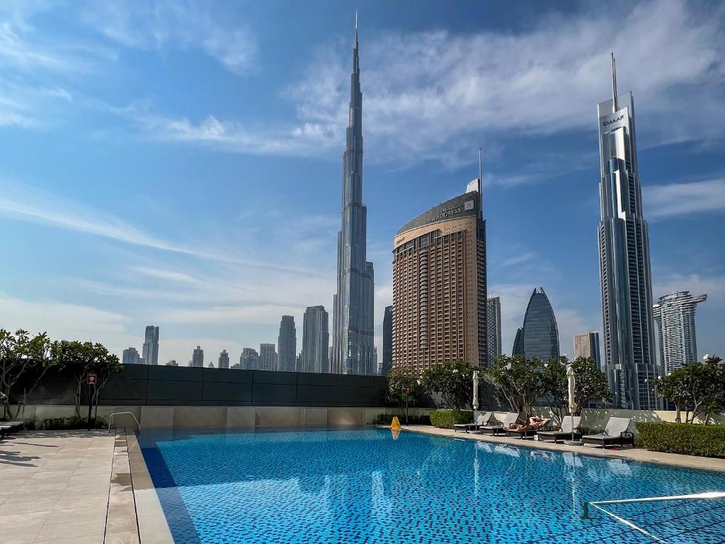 هتل اسکای لایت تو بد روم داون تاون ویوز وان دایرکت اکسس تو دبی مال - Skylight Two Bedroom Downton Views 1 Direct access to Dubai Mall
