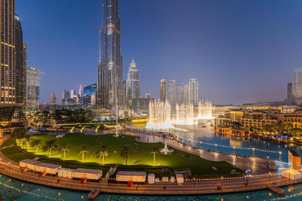 هتل برث تیکینگ برج اند فونتین وی آی داون تاون - Breath taking burj and fountain view I Downtown