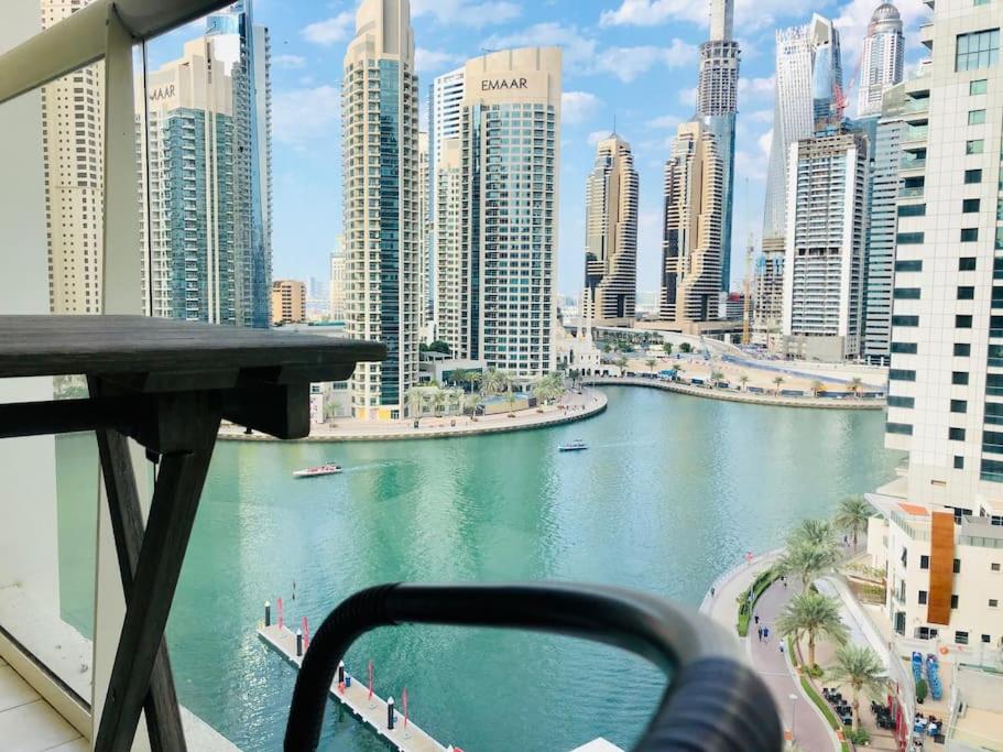 هتل سی ویوز استودیو آپارتمان و 5 استارهای دبی دسترسی سرگرمی‌ها - مارینا دبی - Sea Views Studio Apartment & 5 stars Dubai's hotel access entertainments - Marina Dubai