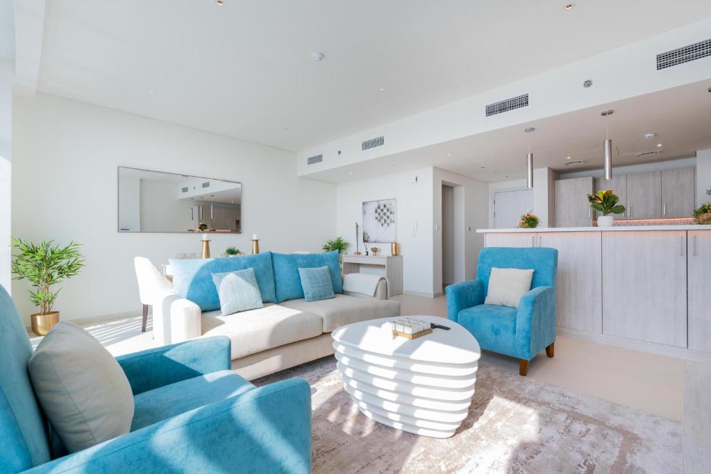 هتل پریمیم 3 بی آر ات سون پالم - Premium 3BR at Seven Palm