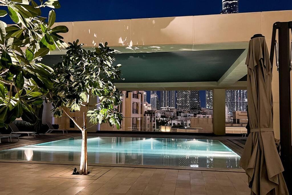 هتل فول برج خلیفه اند فاونت ویو - 2 بیدروم آپارتمان - ایماار برج رویال - کی راک اچ اچ - Full Burj Khalifa & Fountain View - 2 Bedroom Aaprtment- Emaar Burj Royale - KeyRock HH