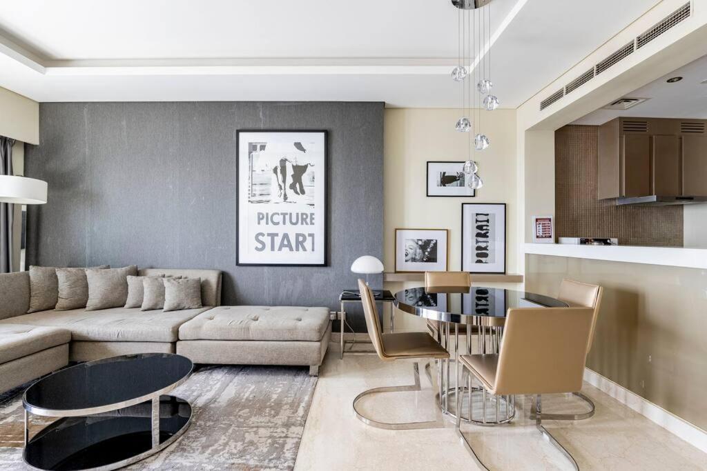 هتل پارامونت های فلور ۱ بد روم اپت - Paramount High Floor 1 bedroom apt