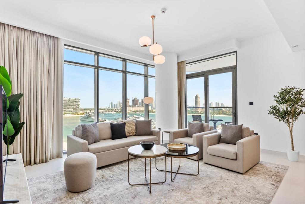 هتل لاگزوریوس لیوینگ این د هارت آف ایمر بیچفرانت - Luxurious Living in the heart of Emaar Beachfront