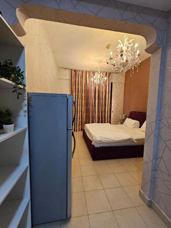 هتل مستر بدروم ویت بالکنی این اسکان تاور مارینا - Master Bedroom with Balcony in Escan Tower Marina