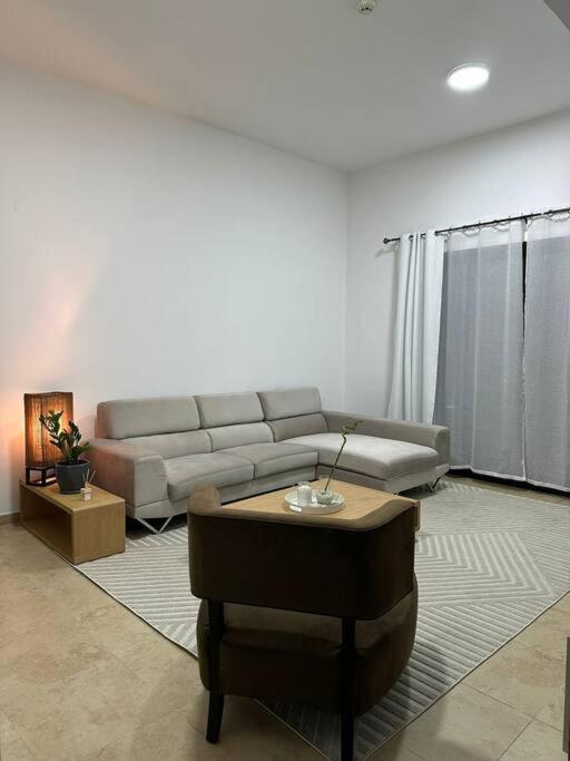 هتل لوئیش اند استایلیش 1bhk ات دی اس او - Lewish and stylish 1bhk at DSO