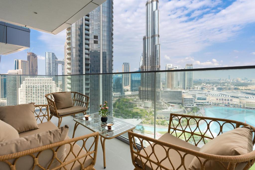 هتل وایت سیج - اپرا گران اِلِگانس ۳BR ویت بُرج خليفه ویوز - WhiteSage - Opera Grand Elegance 3BR with Burj Khalifa Views