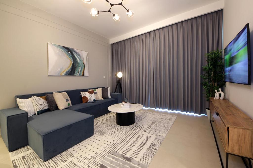 RH- Live in Luxury, 01BR with spectacular view