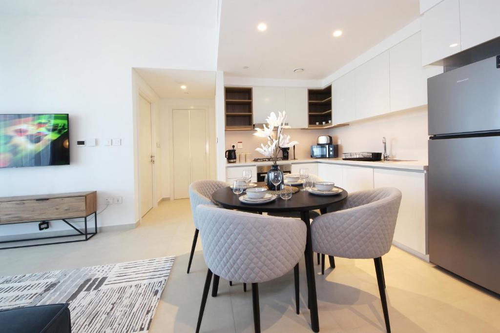 RH- Live in Luxury, 01BR with spectacular view