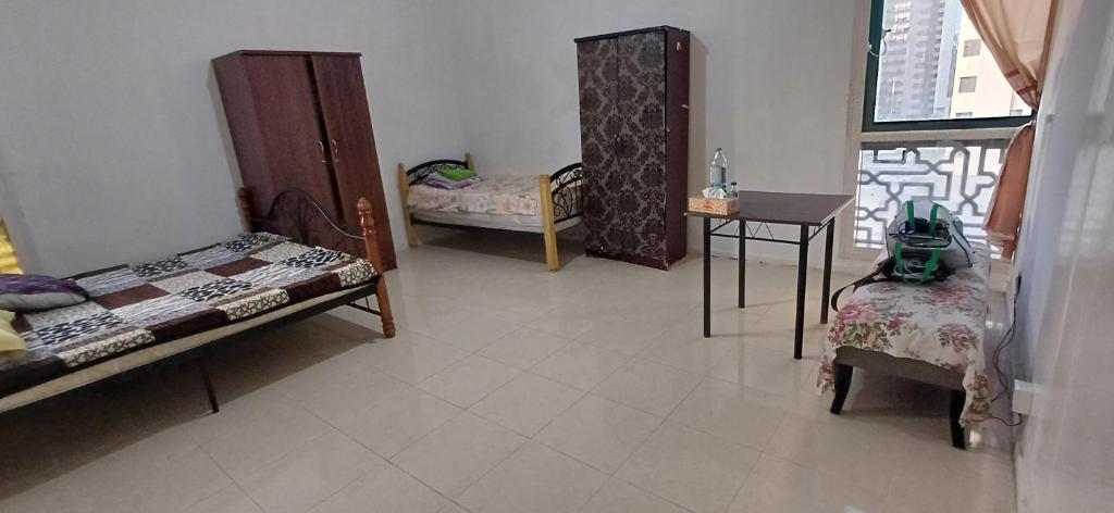 هتل روم فور فورز نیو لوکیشن الکترا - Room for 4s NEW location elektra