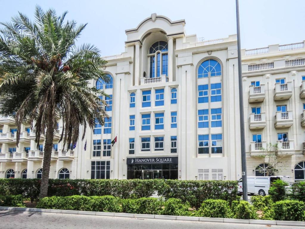 هتل اویو 1074 هوم اویوهانوور اسکوئر جی وی سی - OYO 1074 Home OYO Hanover Square JVC