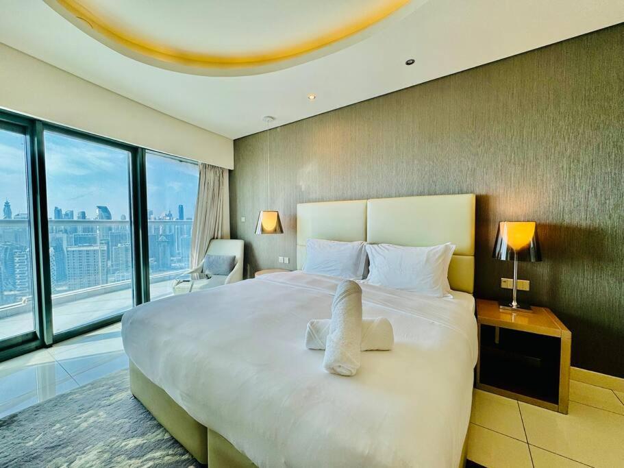 هتل لاک 3 بی آر ات پارامونت بای داماک وید اکسلنت پول - Luxe 3BR at Paramount by DAMAC with Excellent Pool