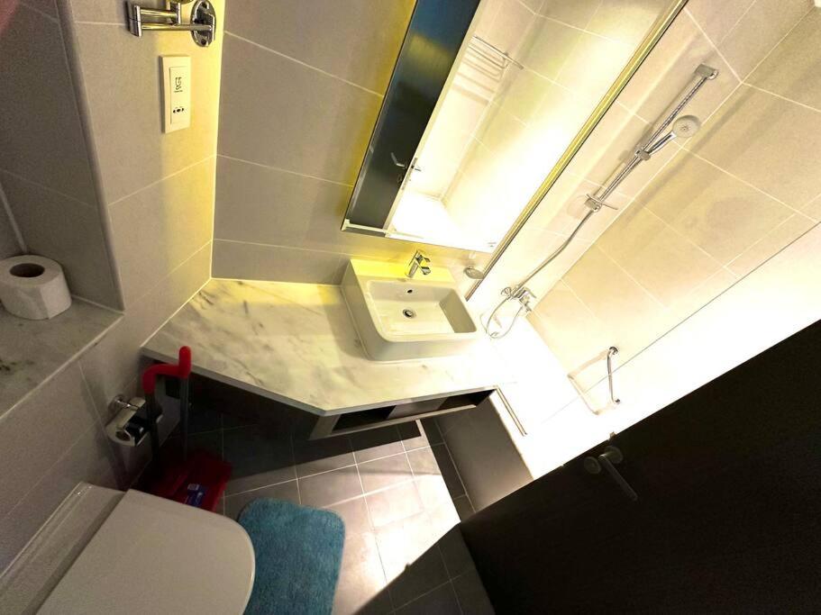 هتل لاکژریس استودیو کانال ویو دماک پریو نیر برج خلیفه - Luxurious Studio Canal View Damac Prive Near Burj Khalifa