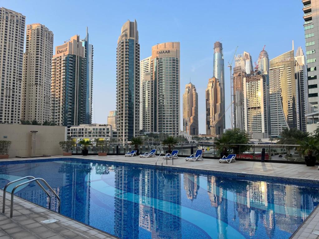 هتل امیزینگ 1 بزم روم آپت این مارینا - Amazing 1 bedroom apt in Marina