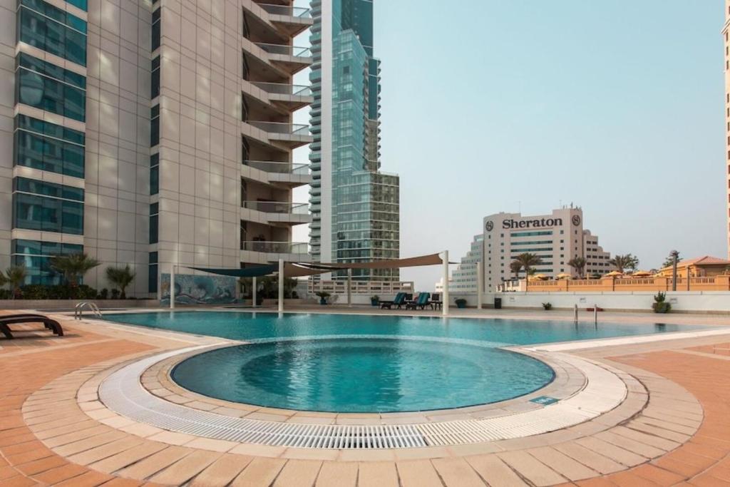 هتل سیلک ولی - الیگنت 3 بی اچ کی نیار جی بی آر بیچ - Silk Valley - Elegant 3 Bhk Near Jbr Beach