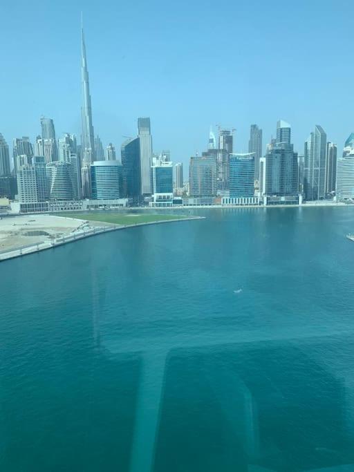 هتل کوزی استودیو بیزنس بی برج خلیفه کانال ویو - Cozy studio business Bay Burj Khalifa canal view