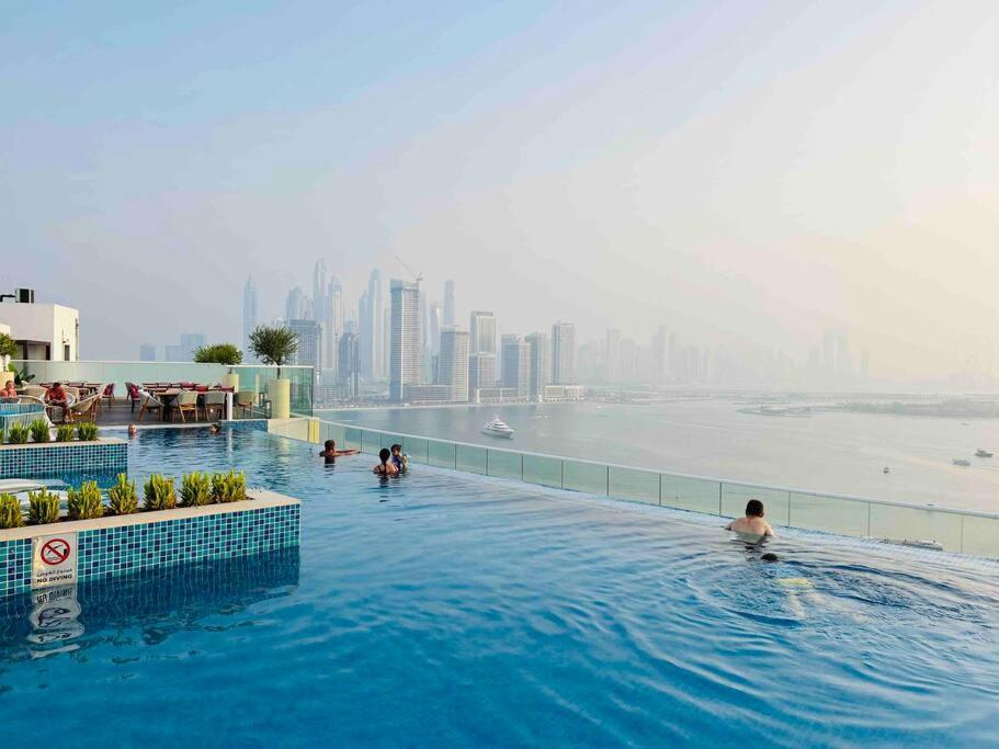 هتل فولی-اکوپد استودیو پام جومیرا، سون - Fully-equipped studio Palm Jumeirah, Seven