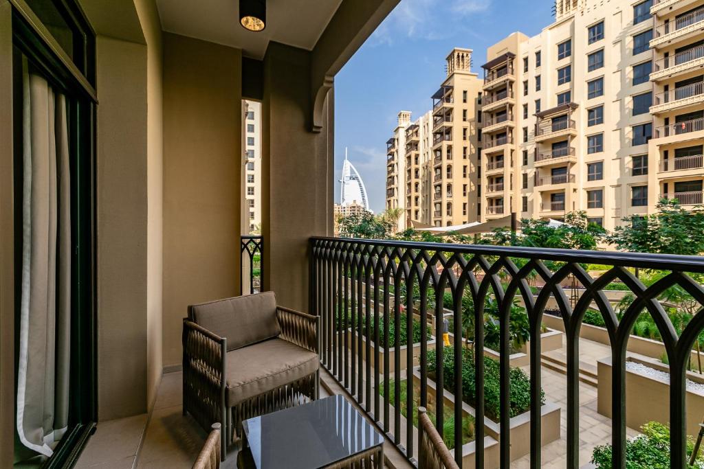 هتل مادینات جمیرا لیوینگ آی برج العرب ویو آی آپارتمان - Madinat Jumeirah Living I Burj Al Arab View I Apartment