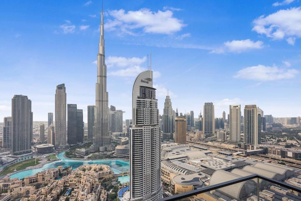 هتل اکسکلوسیو 2 و 4 بد روم آپت ویت برژ خلیفه - فاونتین اند سیتی ویوز بای میراک - Exclusive 2 & 4 bedroom Apt with Burj Khalifa - Fountain and City Views by Meerak
