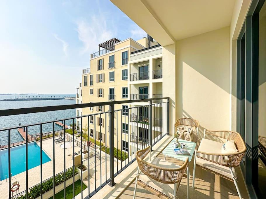 هتل های گست - دریم استی در اور کازی ۲ بی آر این لا ریو کامیونیتی - HiGuests - Dream stay in our Cozy 2BR in La Rive Community