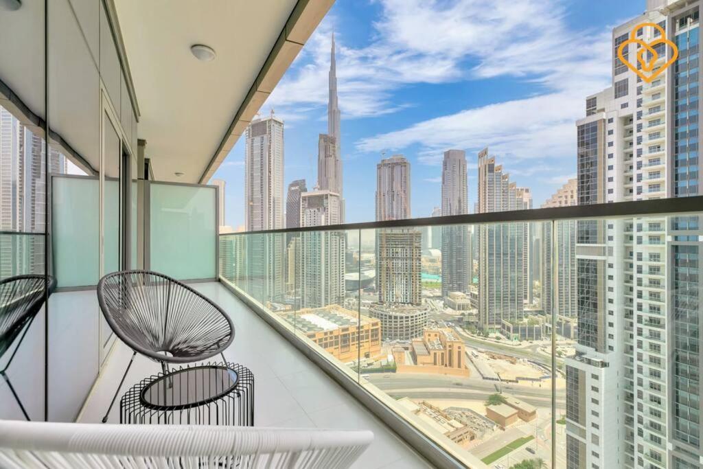 هتل کیز پلیز 2 بی آر اپت ویت برج ویو پارامونت میدتاون، مینتس تو دبی مال - Keysplease 2 B/R Apt with Burj Views Paramount Midtown, Minutes to Dubai Mall