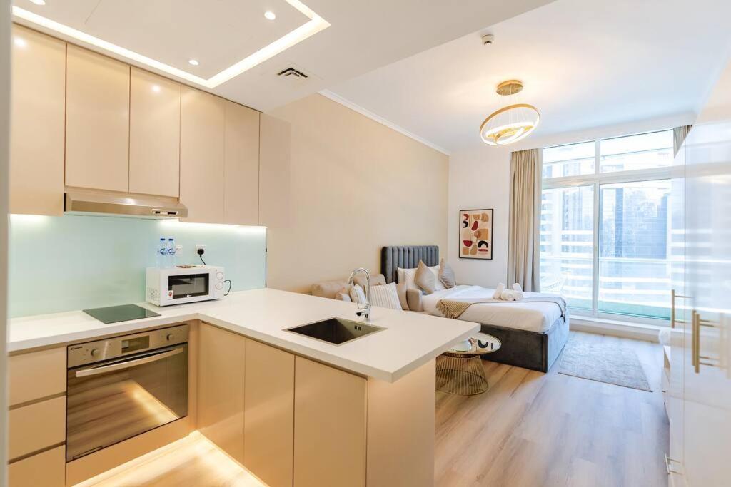 هتل آفر! سانی استودیو - دبی مارینا - کلاوس بیچ - OFFER! Sunny Studio - Dubai Marina - Close Beach